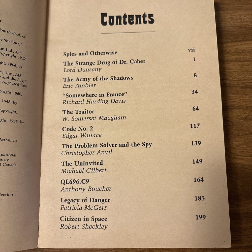 Alfred Hitchcock's Sinister Spies Short Stories 1st PB Edition Random House 1982 - Picture 8 of 8